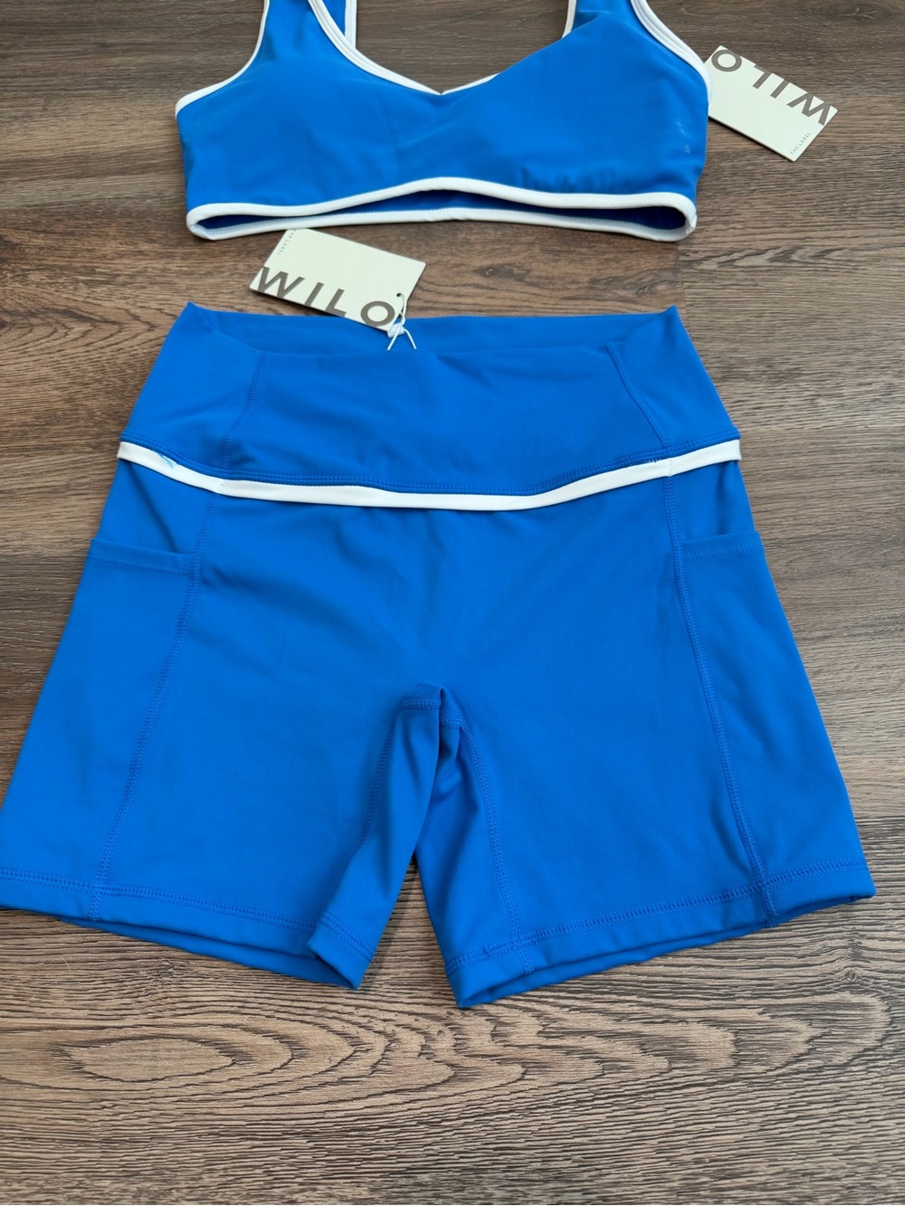 NWT Wilo The Label Active Set Sports Bra Biker Shorts Cobalt Blue White Medium - Picture 5 of 7